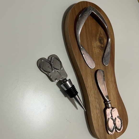 Wooden Flip Flop Serving Bundle - Picture 2 of 7